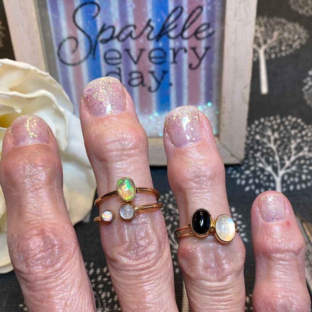 Gold Tone Ring Set of 4 with Gemstones - Picture 2 of 7